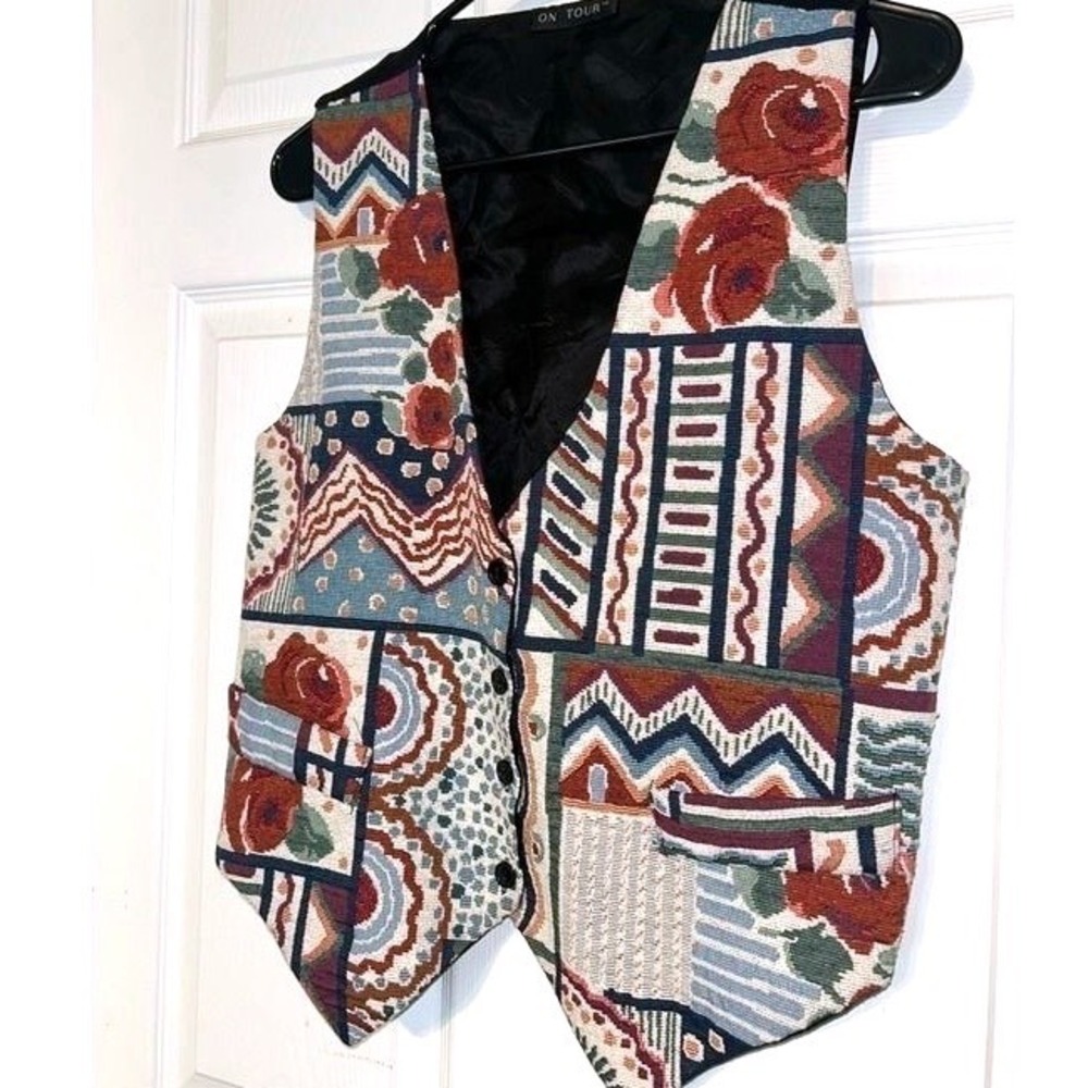 On Tour Vintage Tapestry Vest‎ Patchwork Floral Southwest Boho Western